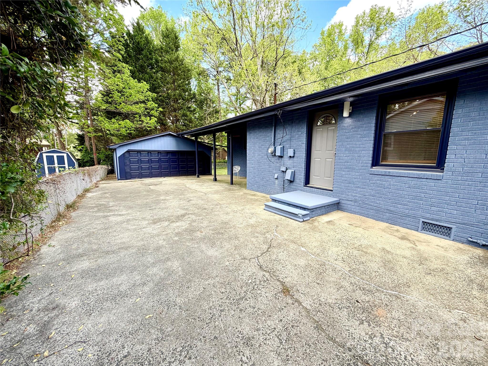 1511 Briarfield Drive Charlotte NC 28205