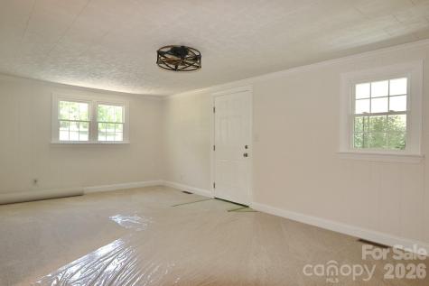 1279 N Hoots Road Ronda NC 28679