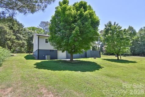 1279 N Hoots Road Ronda NC 28679