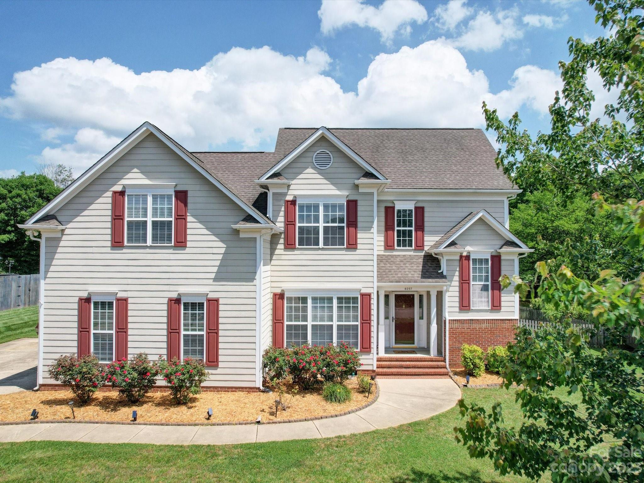 8257 Deer Drive Harrisburg NC 28075