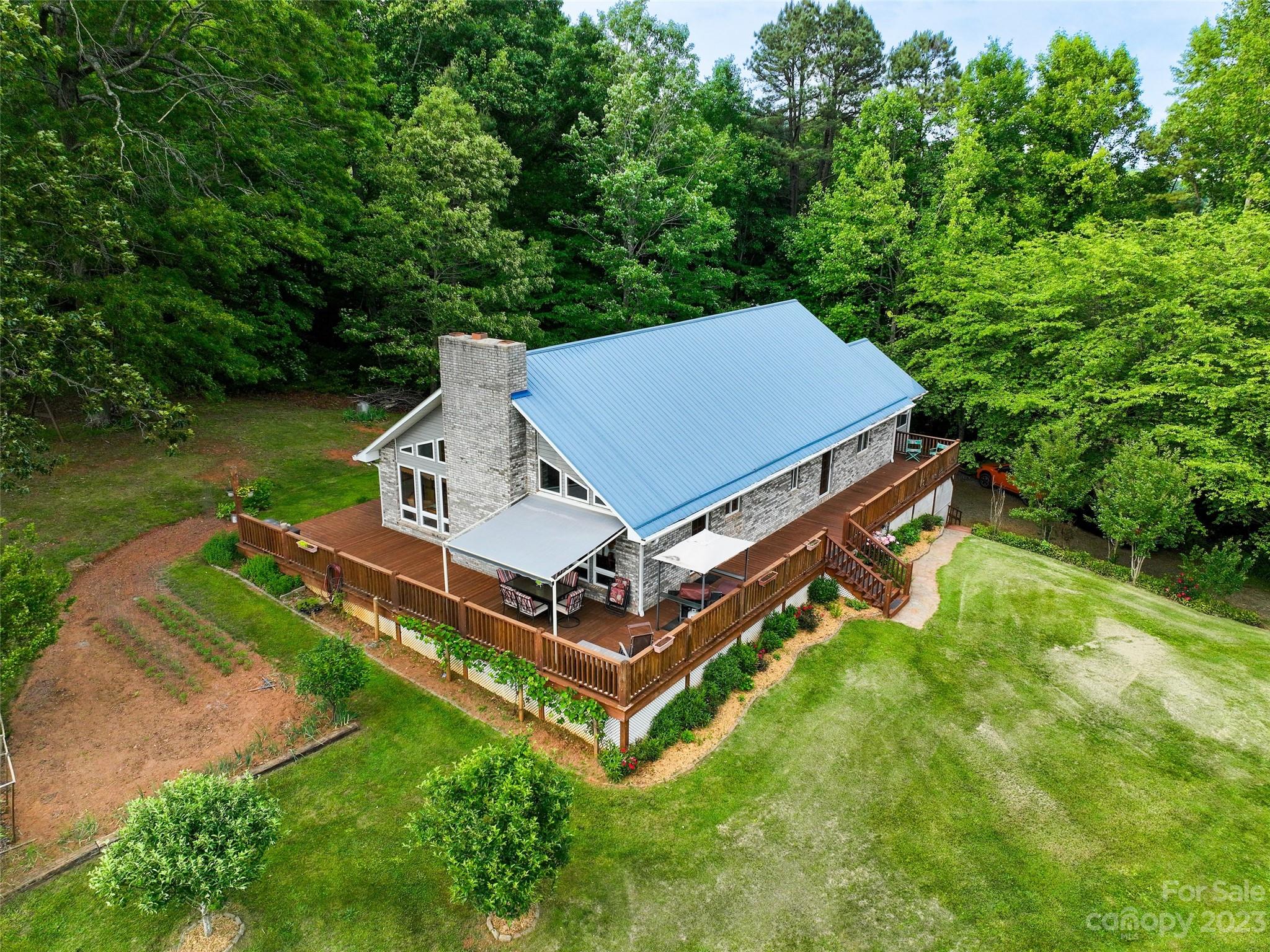 182 Old Barn Lane Leicester NC 28748