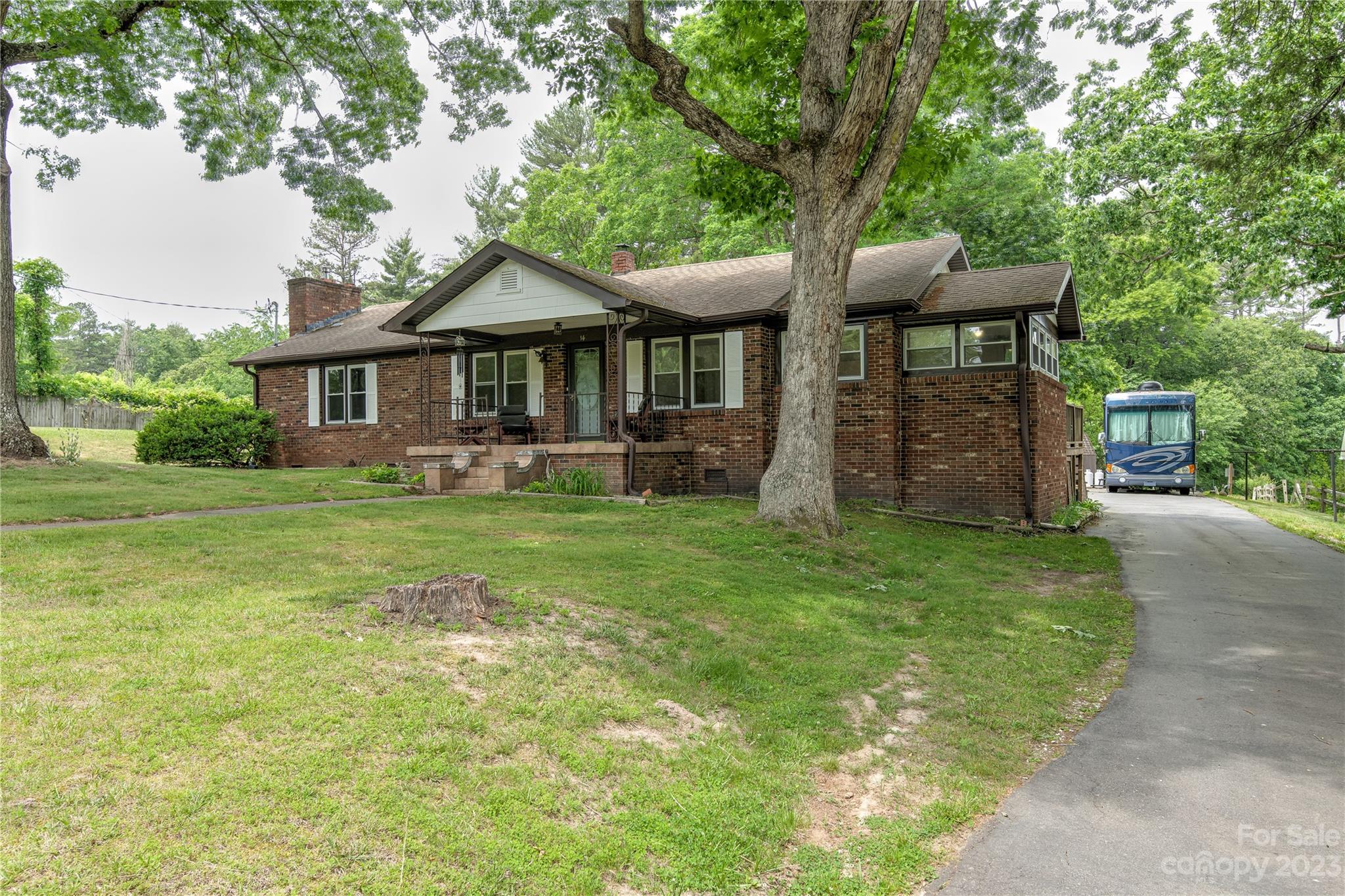14 Kennedy Road Weaverville NC 28787
