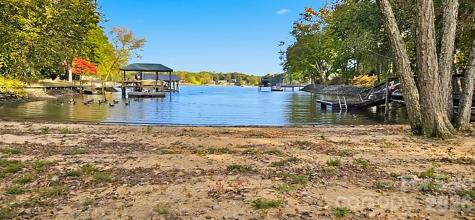 290 Blucher Circle Lake Wylie SC 29710
