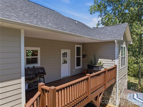 3056 Richard Street Morganton NC 28655