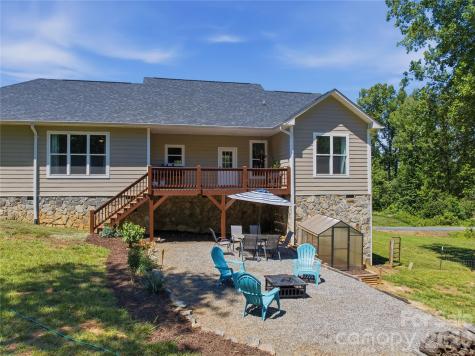 3056 Richard Street Morganton NC 28655