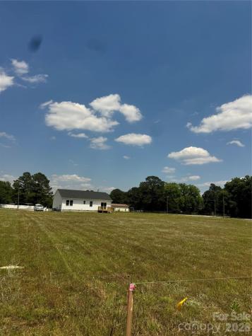 3403 Nc 33 Highway W Grimesland NC 27837
