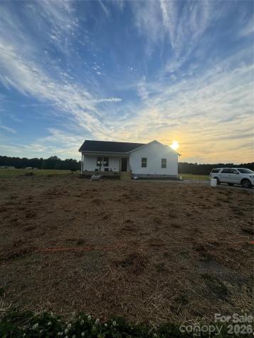 3403 Nc 33 Highway W Grimesland NC 27837