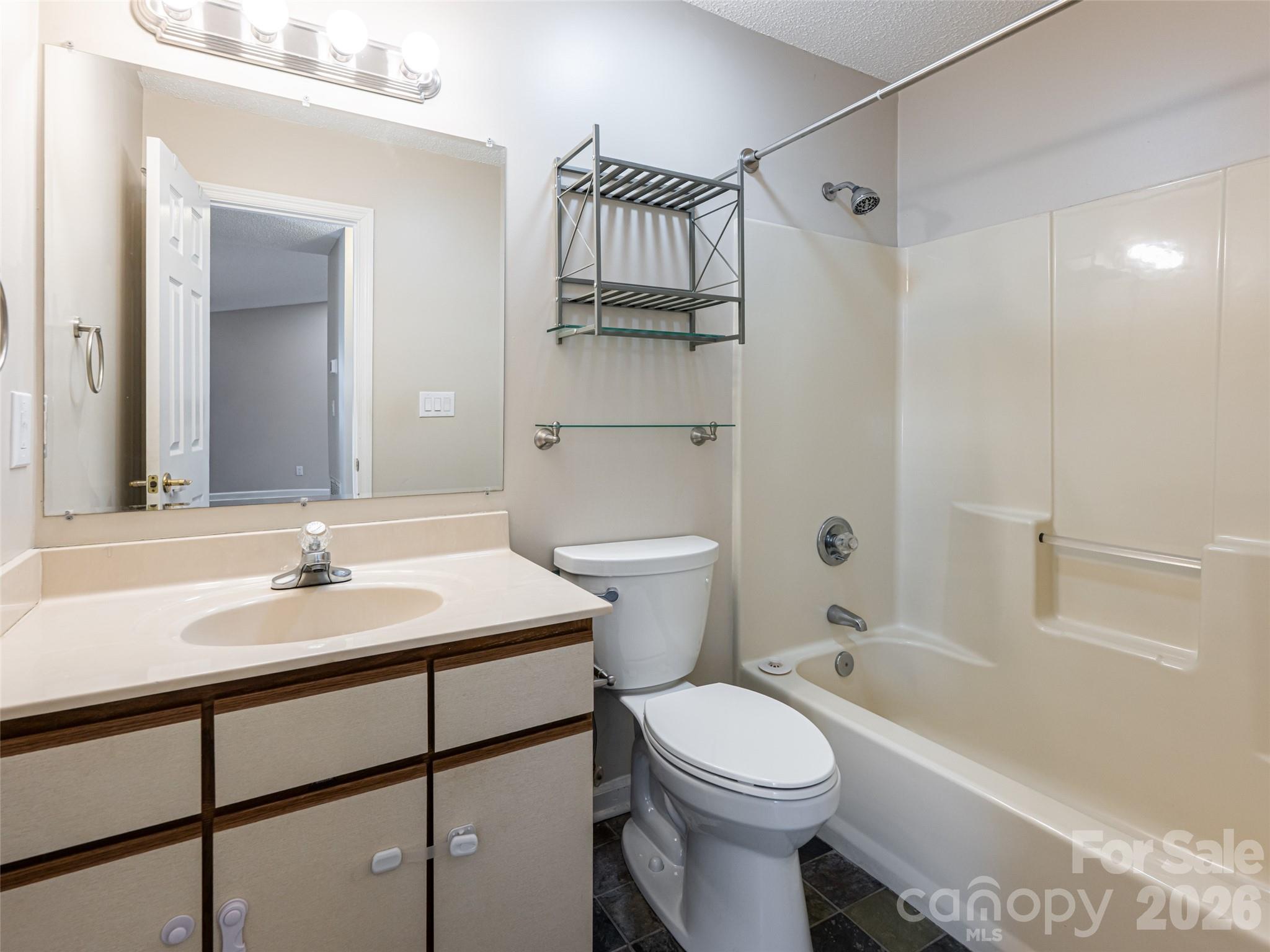 8 Turkey Toe Lane Arden NC 28704