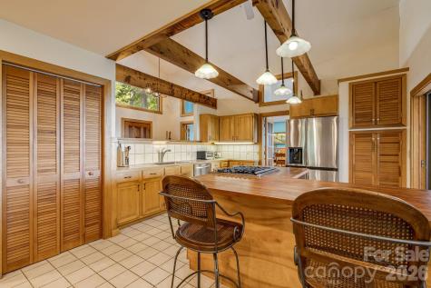 765/764 Osborne Knob Road Little Switzerland NC 28752