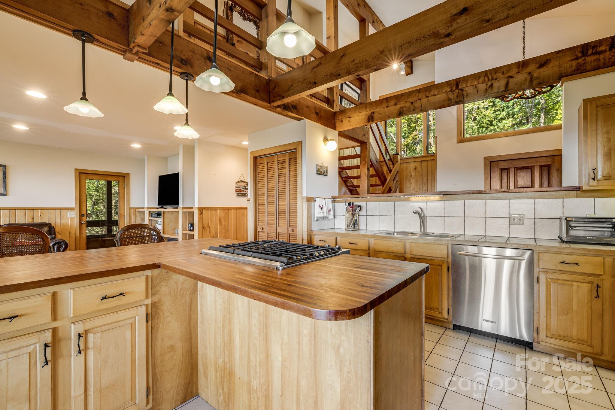 765/764 Osborne Knob Road Little Switzerland NC 28752
