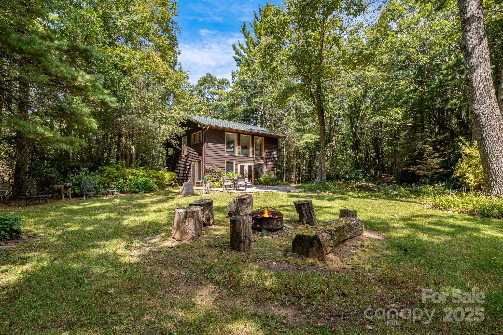 765/764 Osborne Knob Road Little Switzerland NC 28752