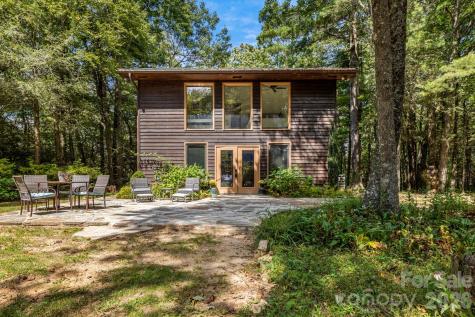 765/764 Osborne Knob Road Little Switzerland NC 28752
