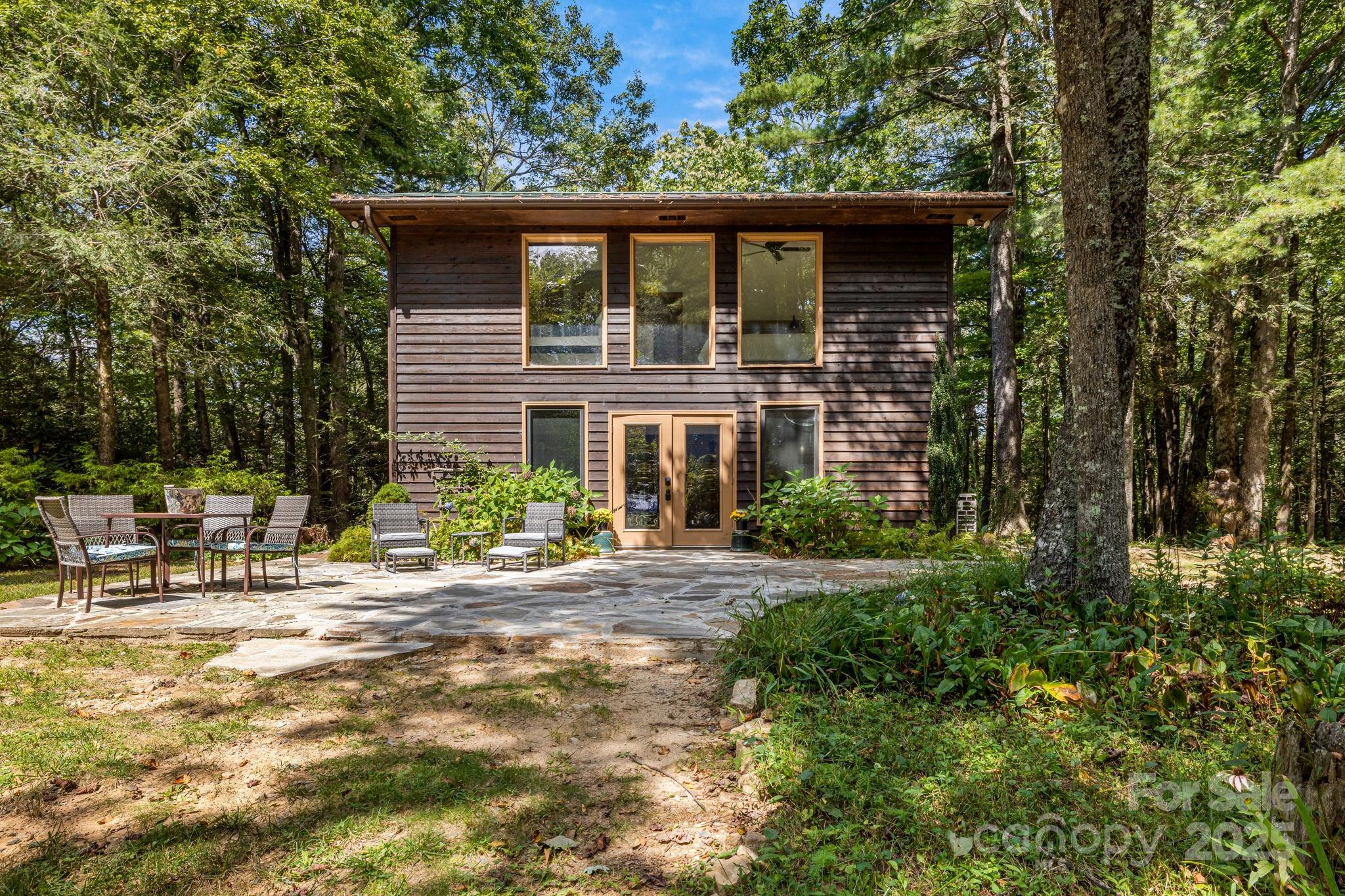 765/764 Osborne Knob Road Little Switzerland NC 28752