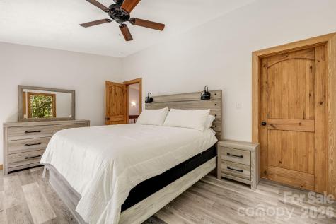 765/764 Osborne Knob Road Little Switzerland NC 28752