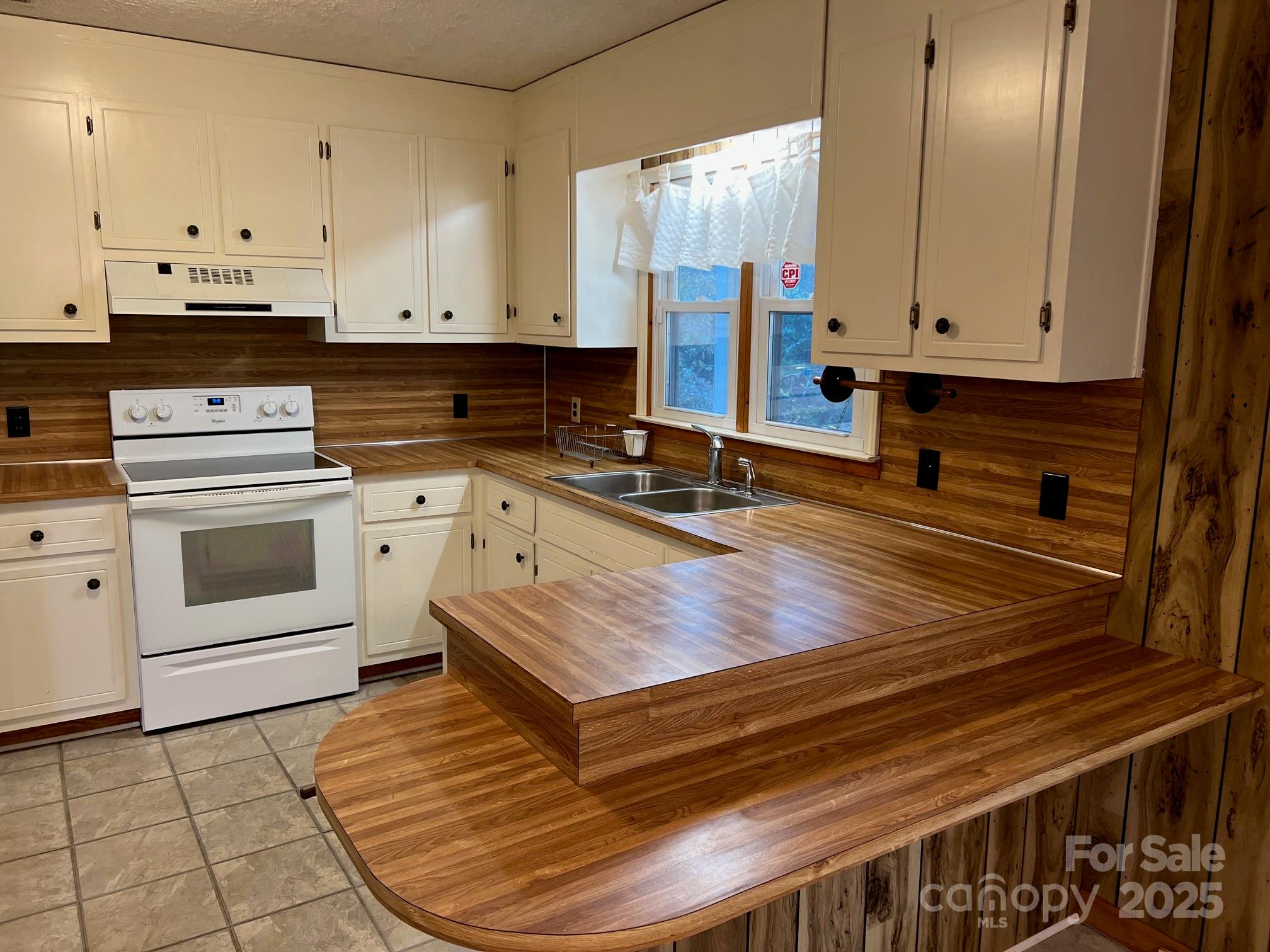 2819 Playmore Beach Road Morganton NC 28655