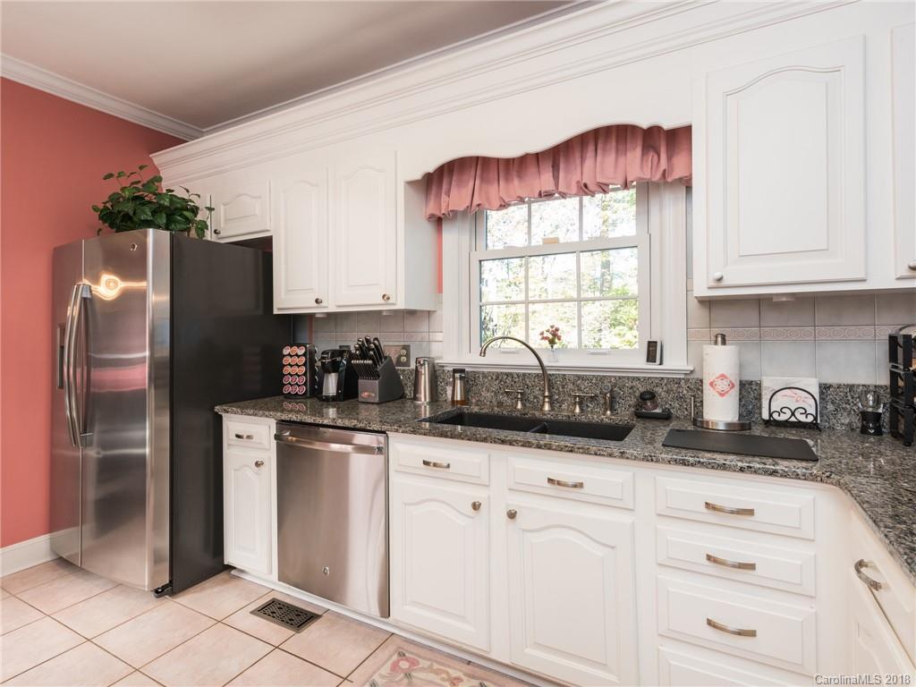 108 Umi Court Matthews NC 28105