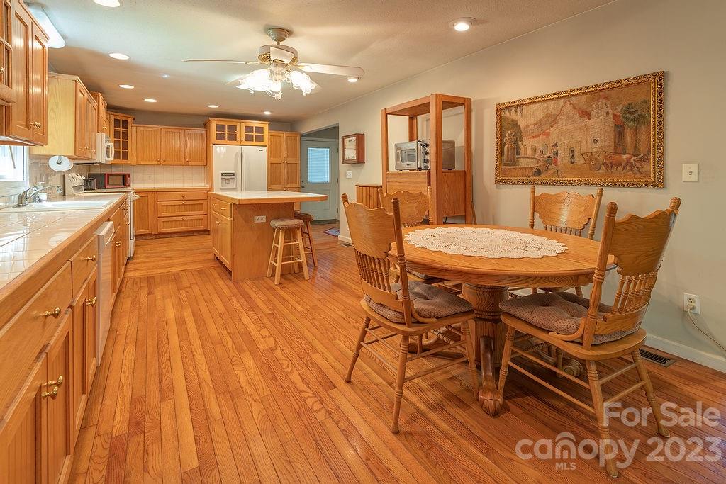 359 North Fork Road Barnardsville NC 28709