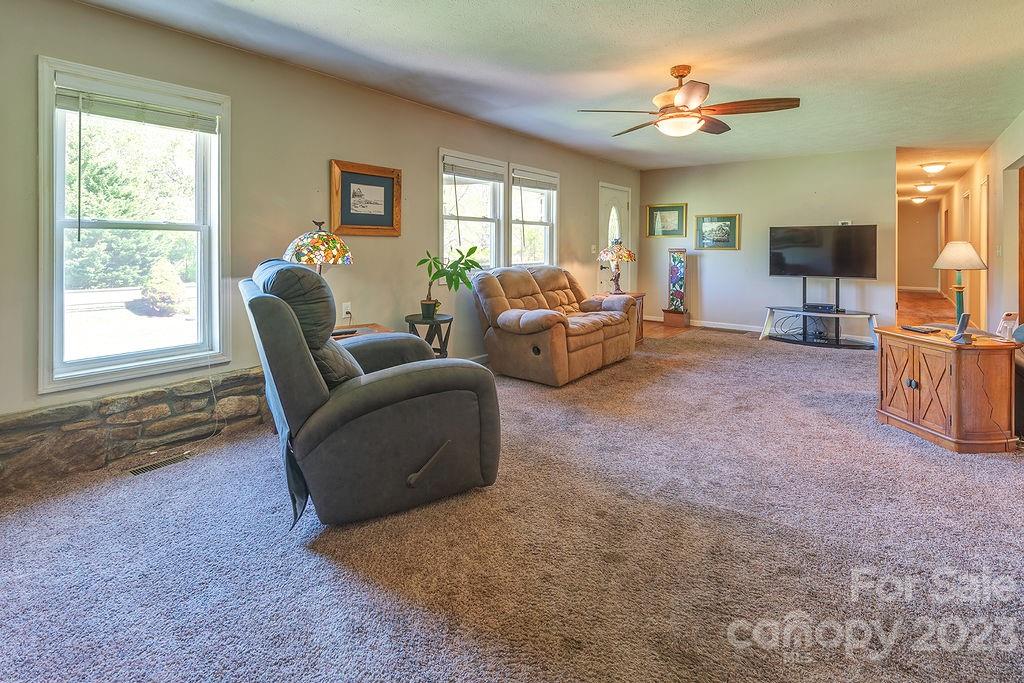 359 North Fork Road Barnardsville NC 28709