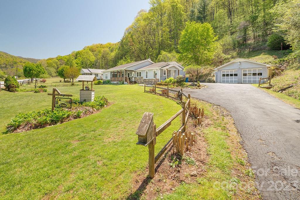 359 North Fork Road Barnardsville NC 28709