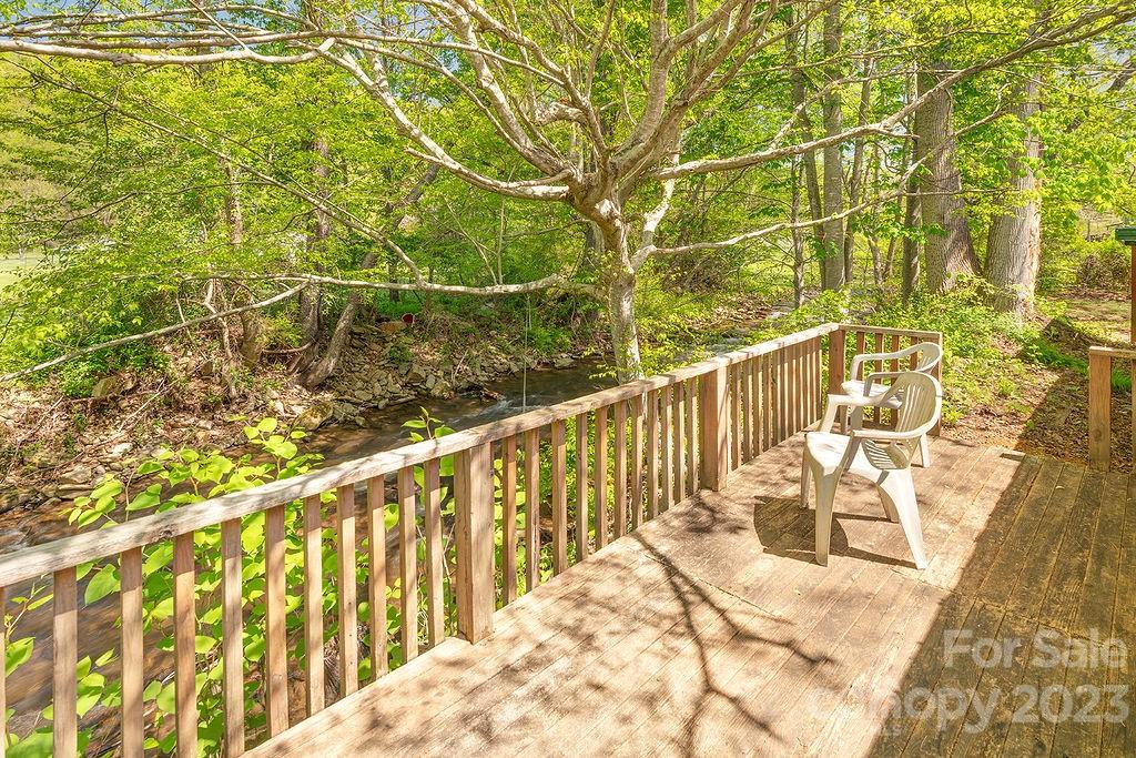 359 North Fork Road Barnardsville NC 28709