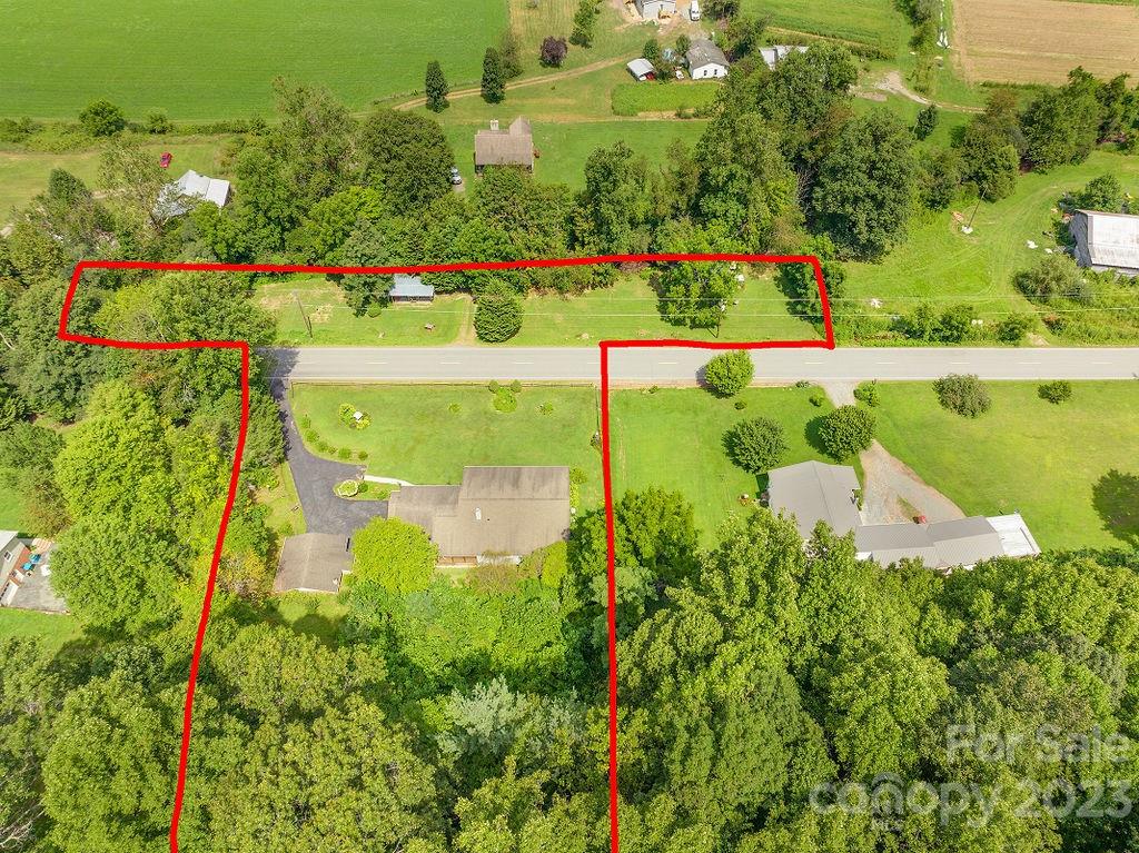 359 North Fork Road Barnardsville NC 28709