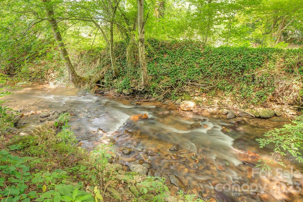 359 North Fork Road Barnardsville NC 28709