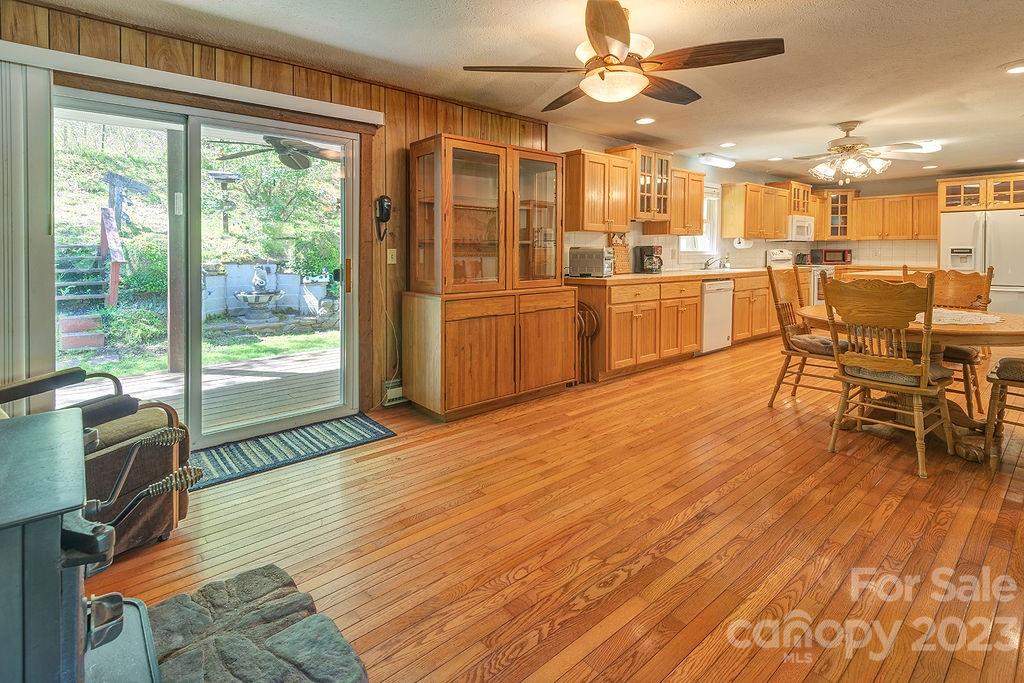 359 North Fork Road Barnardsville NC 28709