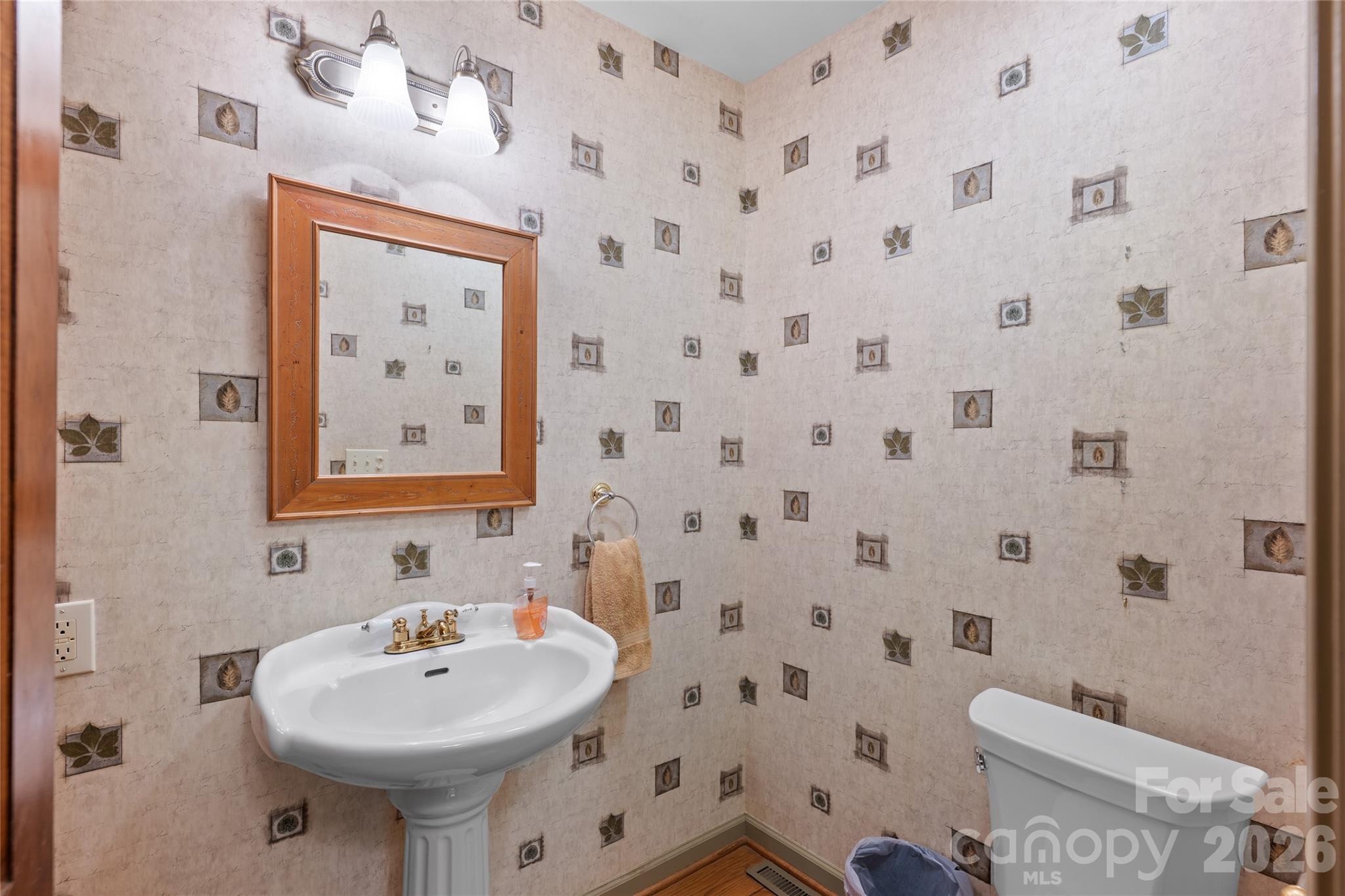 90 West Shore Drive Lake Toxaway NC 28747