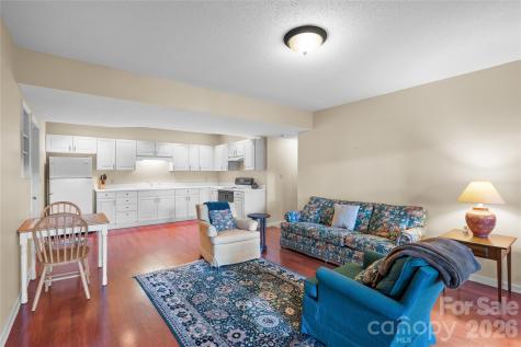 90 West Shore Drive Lake Toxaway NC 28747