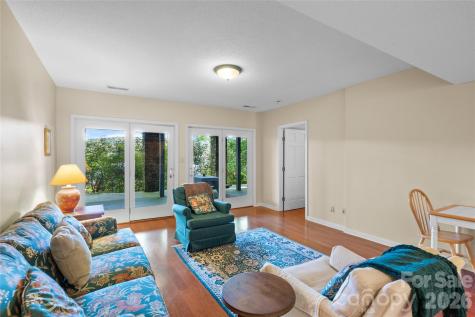 90 West Shore Drive Lake Toxaway NC 28747