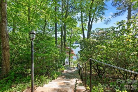 90 West Shore Drive Lake Toxaway NC 28747