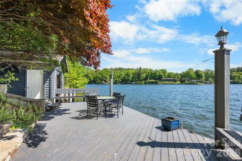 90 West Shore Drive Lake Toxaway NC 28747