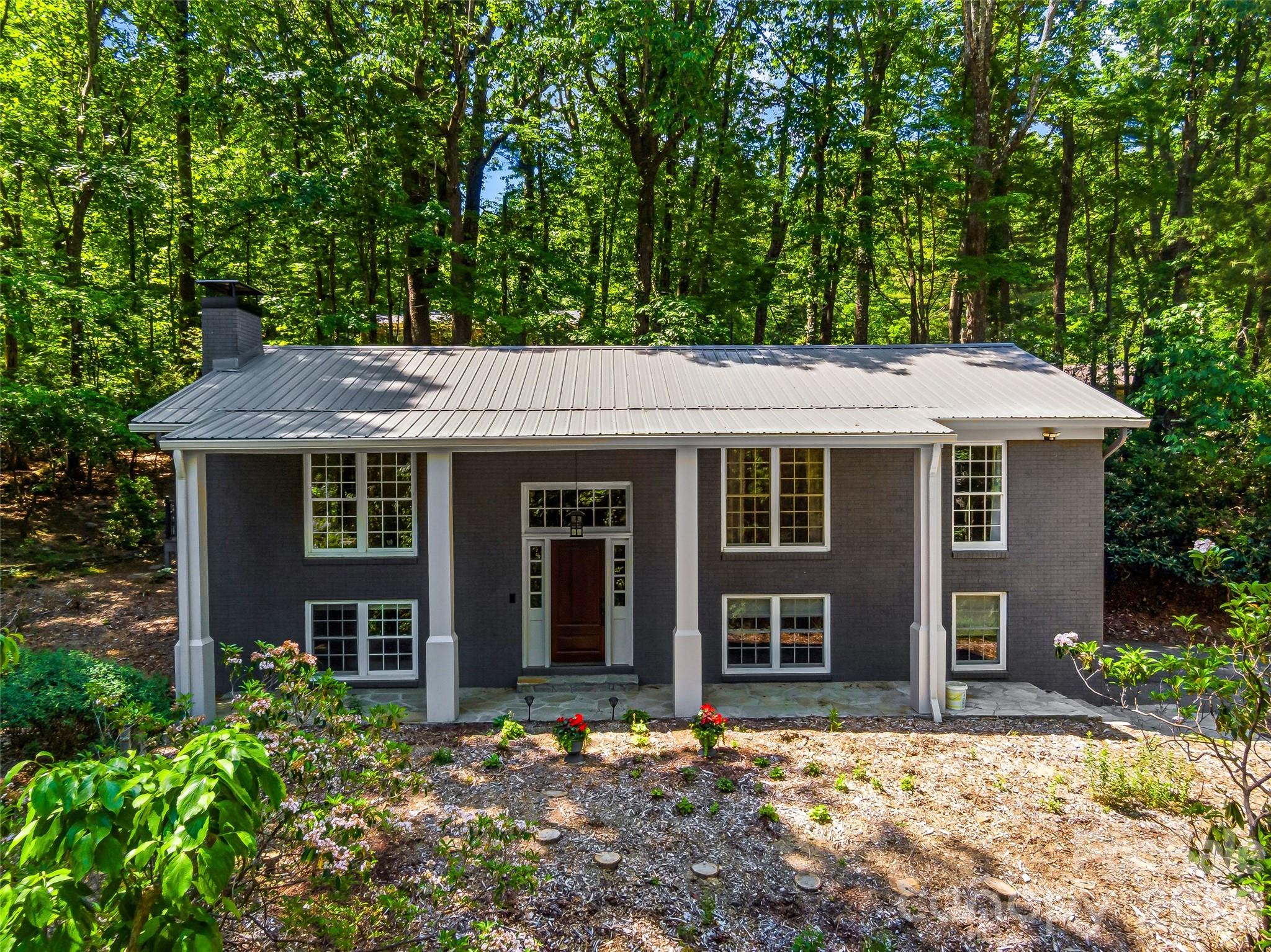 2388 Hebron Road Hendersonville NC 28739