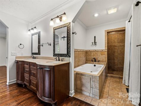 2388 Hebron Road Hendersonville NC 28739
