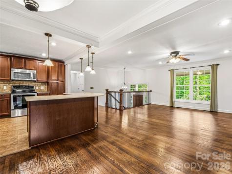 2388 Hebron Road Hendersonville NC 28739