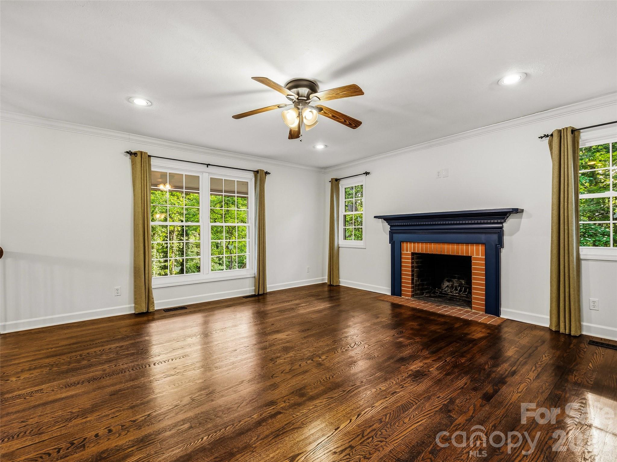 2388 Hebron Road Hendersonville NC 28739