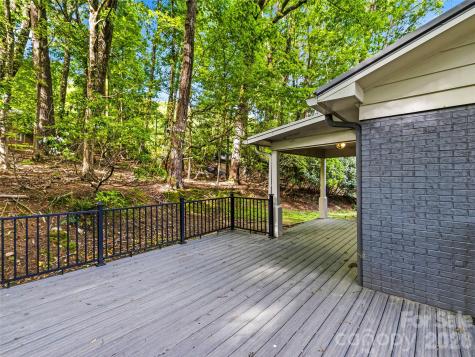 2388 Hebron Road Hendersonville NC 28739