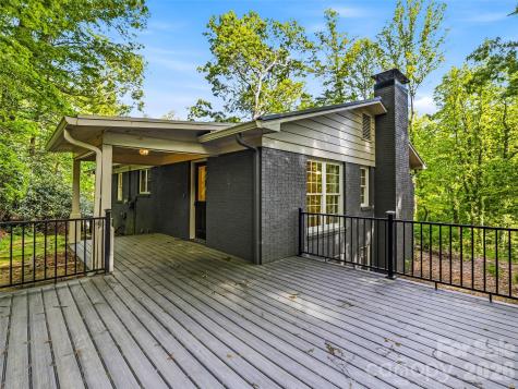 2388 Hebron Road Hendersonville NC 28739
