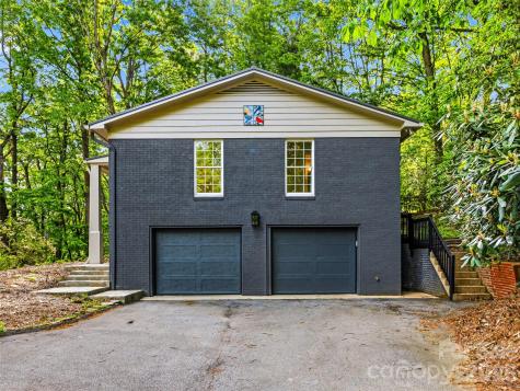 2388 Hebron Road Hendersonville NC 28739