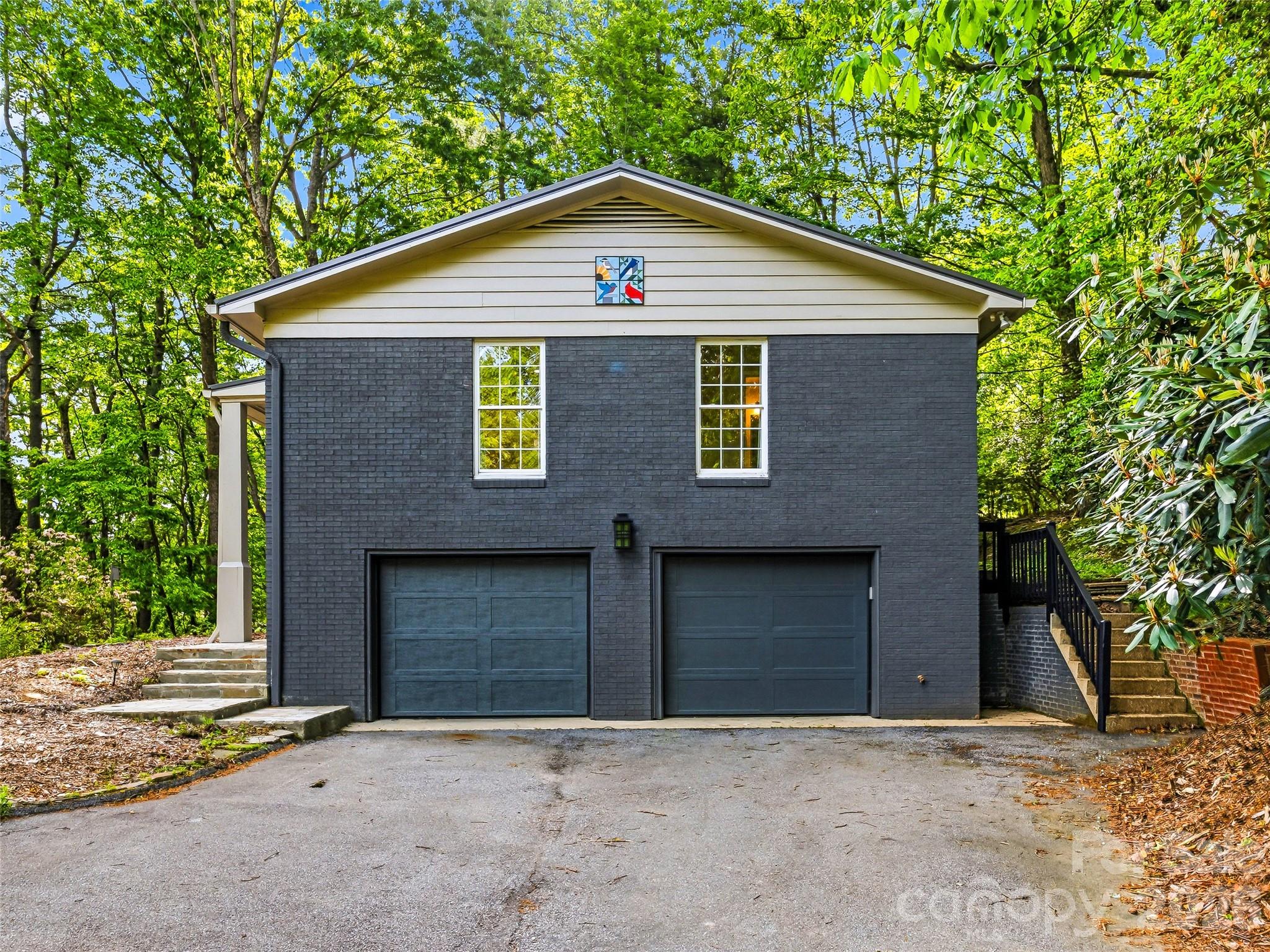 2388 Hebron Road Hendersonville NC 28739