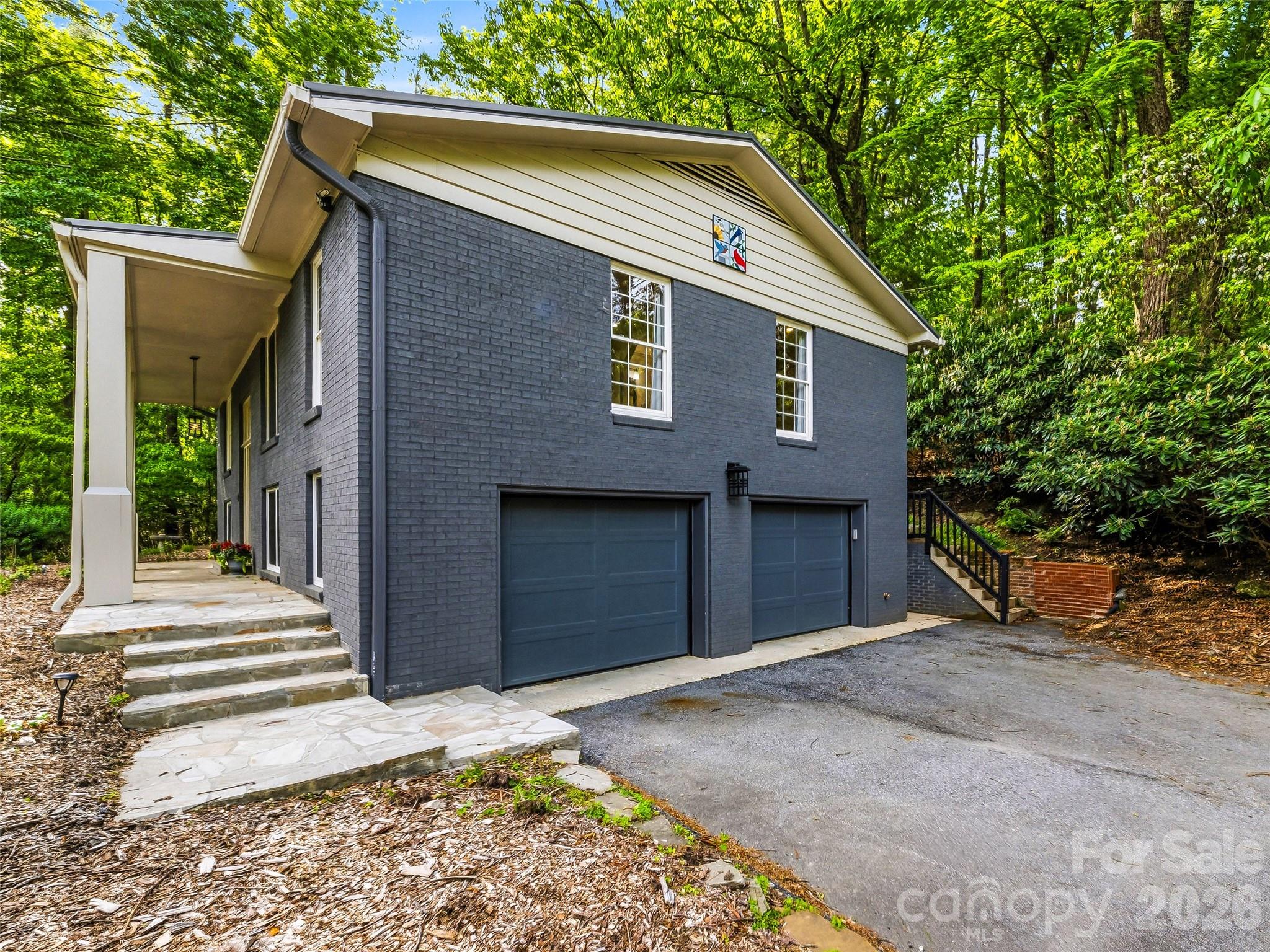 2388 Hebron Road Hendersonville NC 28739