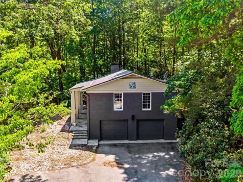 2388 Hebron Road Hendersonville NC 28739