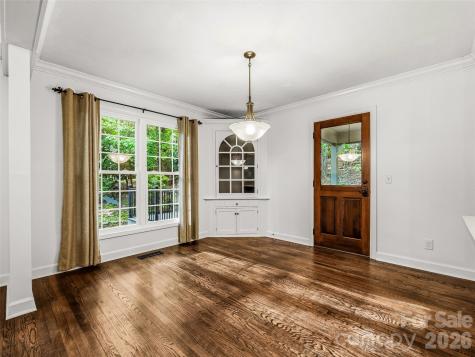 2388 Hebron Road Hendersonville NC 28739