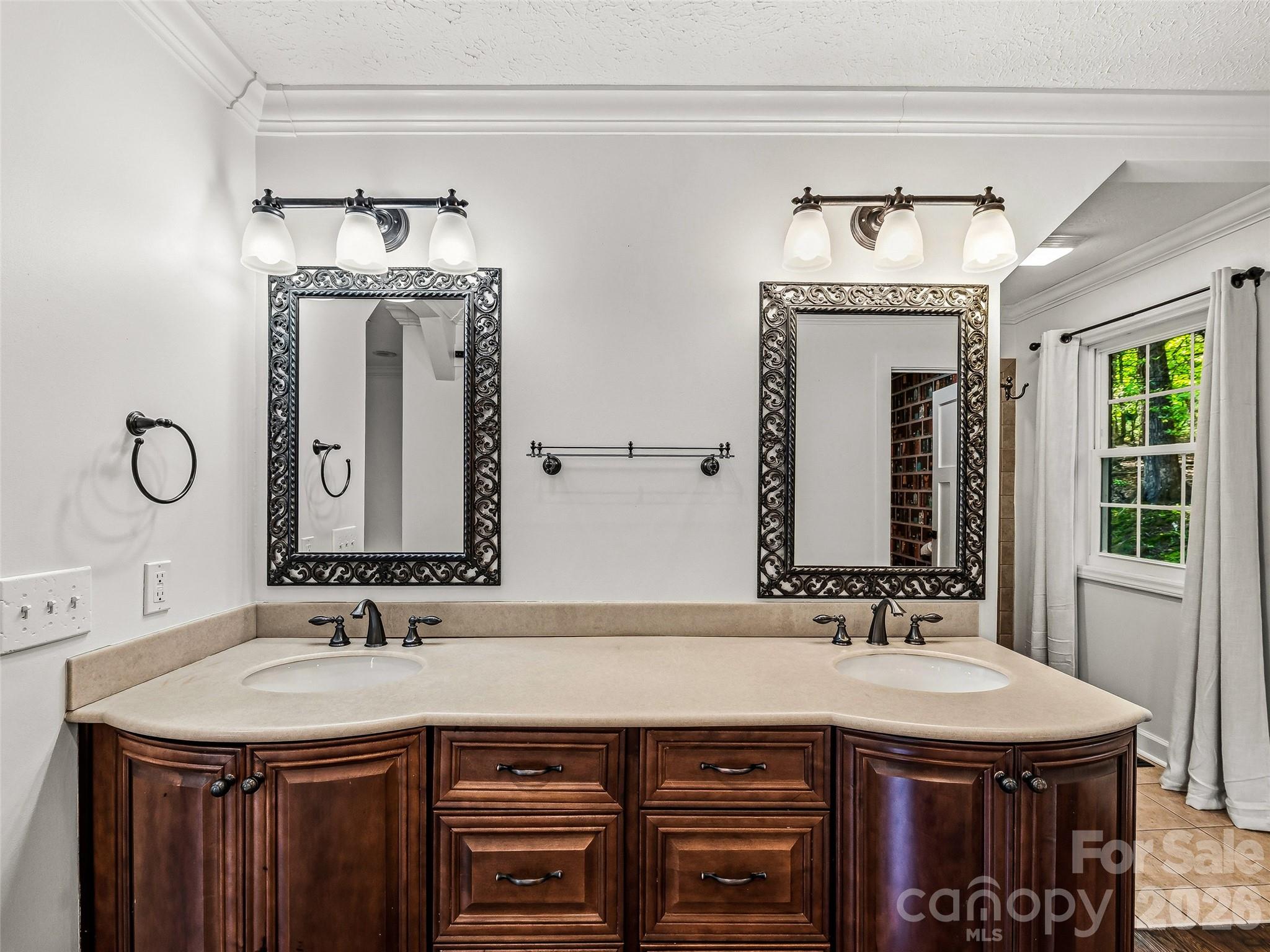 2388 Hebron Road Hendersonville NC 28739