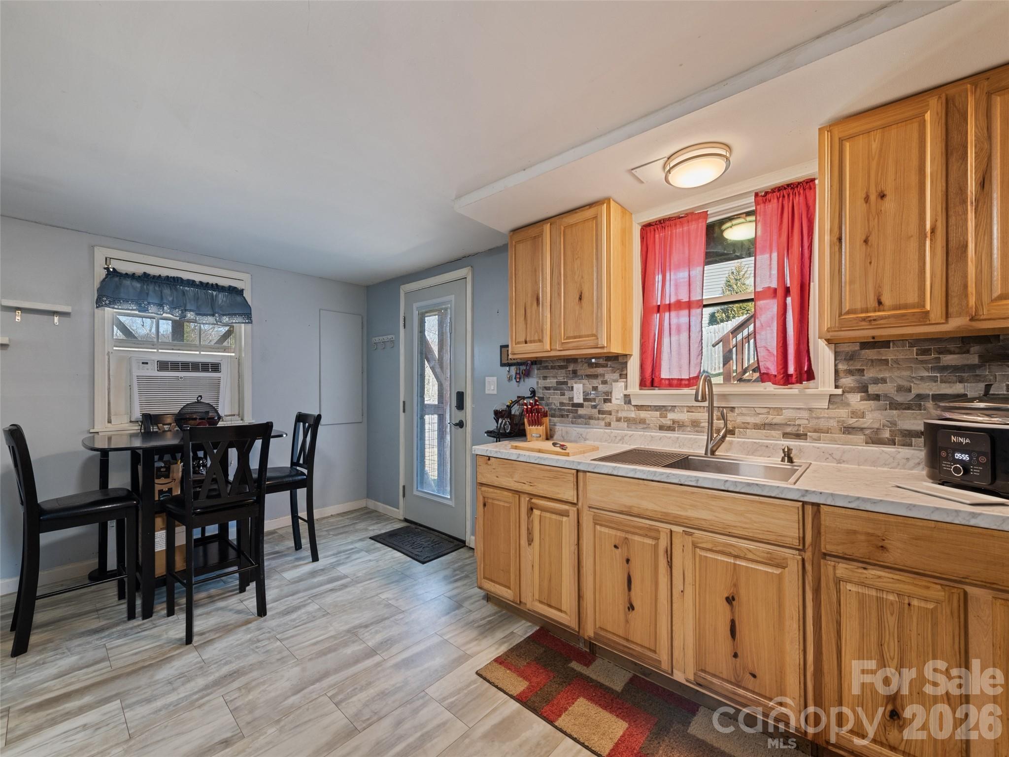 85 Culvern Street Asheville NC 28804