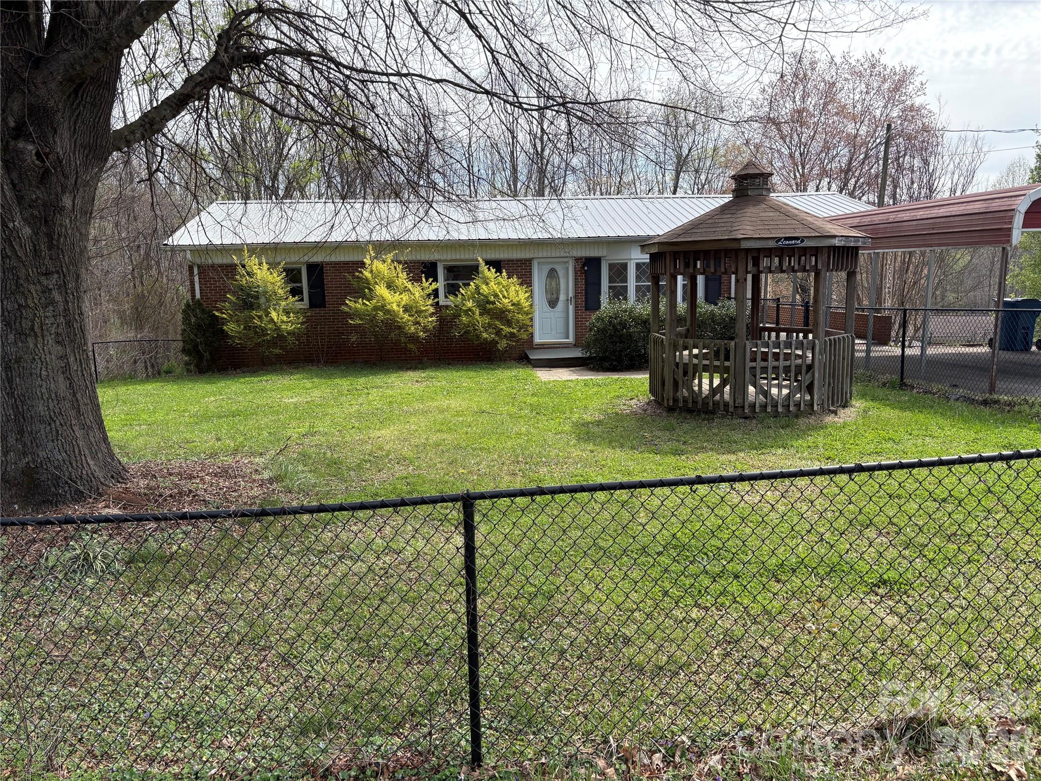 2137 23rd Street Drive SE Hickory NC 28602