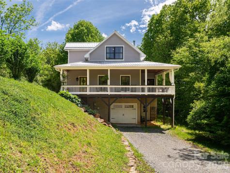 565 Bailey Street Mars Hill NC 28754
