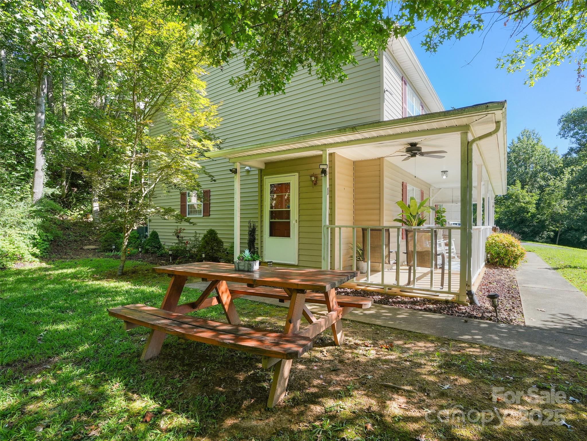 1 Rocking Porch Road Asheville NC 28805