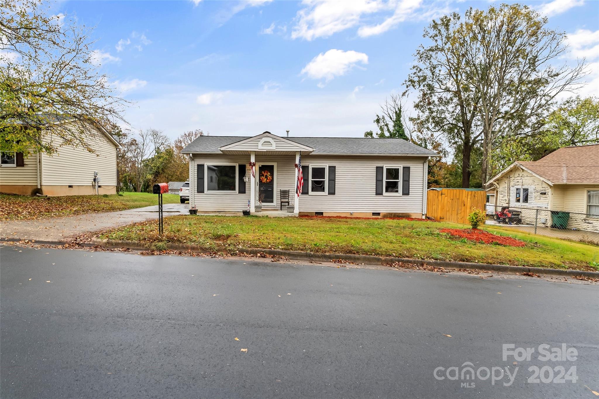 317 S Cline Avenue Newton NC 28658