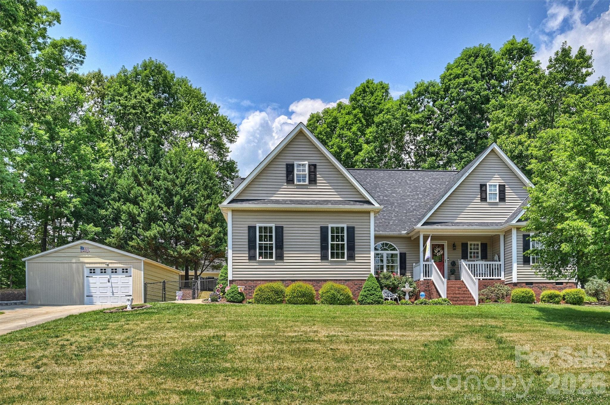 1302 Laurel Woods Drive Gastonia NC 28052
